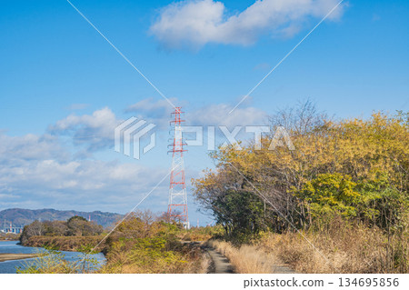 大阪府枚方市,冬季乾涸的淀川河床 大阪府枚方市,冬季乾涸的淀川河床 134695856