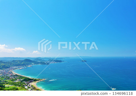 Chiba Prefecture Blue Sky and Blue Sea Boso Peninsula (View from Mt. Nokogiri) 134696118