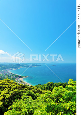 Chiba Prefecture Blue Sky and Blue Sea Boso Peninsula (View from Mt. Nokogiri) 134696119