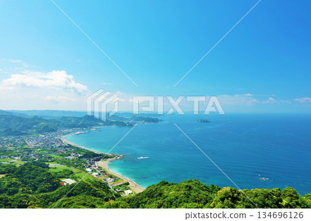 千葉縣藍天碧海房總半島（從野木切山眺望） 134696126