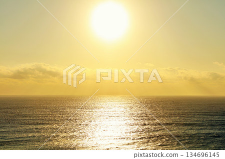Katsuura, Chiba Prefecture, Morning sun and sea 134696145