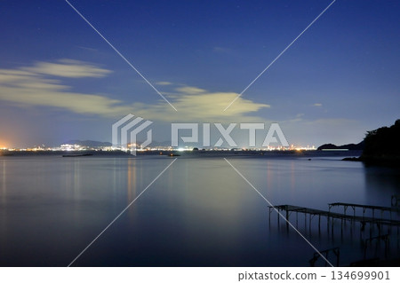 從江田島眺望廣島市夜景 從江田島眺望廣島市夜景 134699901