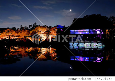 Illuminated Heian Shrine in Kyoto Illuminated Heian Shrine in Kyoto 134701738