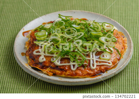 大阪燒配大量蔥花 大阪燒配大量蔥花 134702221