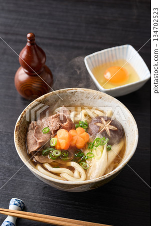 牛肉壽喜烏冬面 134702523