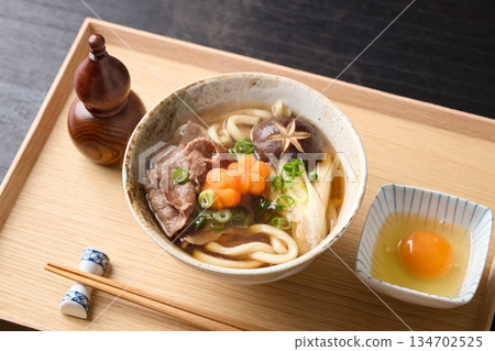 牛肉壽喜烏冬面 牛肉壽喜烏冬面 134702525