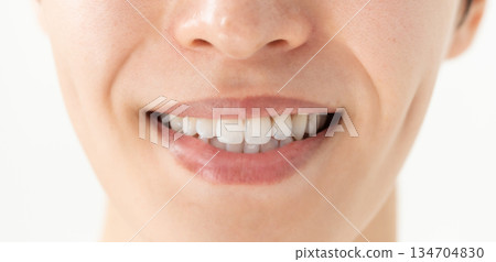 牙科保健男 134704830