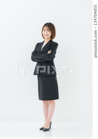 女商人，年輕女子，全身 134704955