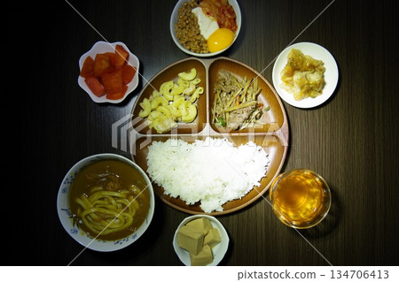 美味的晚餐 134706413