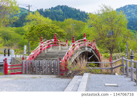 日本三大聖地：恐山菩提寺、太鼓橋和三途川 134706738