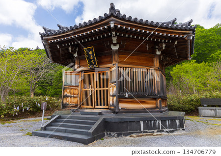 Osorezan Bodaiji Temple, one of Japan's three major sacred sites, and the Octagonal Hall Osorezan Bodaiji Temple, one of Japan's three major sacred sites, and the Octagonal Hall 134706779