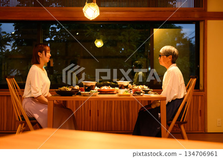 Two people enjoying dinner at a ryokan 134706961