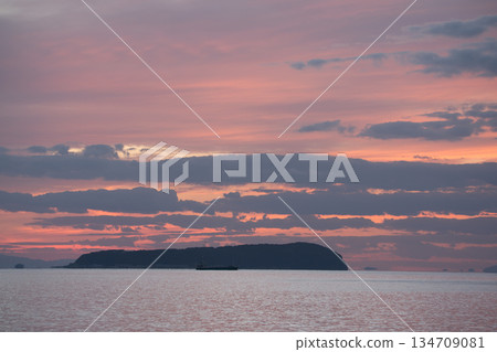 Sunset at Ariake Beach (Top 100 Sunsets)Sunset at Ariake Beach (Top 100 Sunsets) Sunset at Ariake Beach (Top 100 Sunsets)Sunset at Ariake Beach (Top 100 Sunsets) 134709081