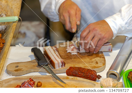 Slicing Bacon Wooden Board Slicing Bacon Wooden Board 134709727