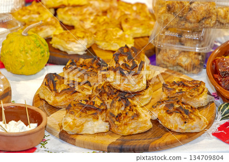 Crinkle Pie Pastry Crinkle Pie Pastry 134709804
