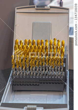 Gold Drill Bit Set 134710039