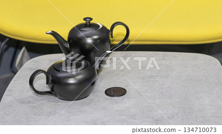 Black Porcelain Tea Set 134710073