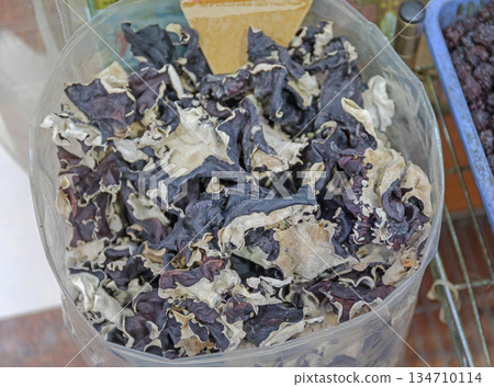 Black Wood Ear Mushrooms Black Wood Ear Mushrooms 134710114