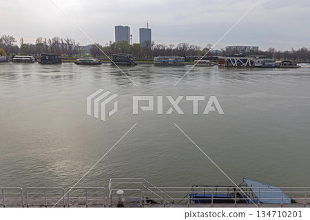 Floating Restaurants River Pontoons Floating Restaurants River Pontoons 134710201