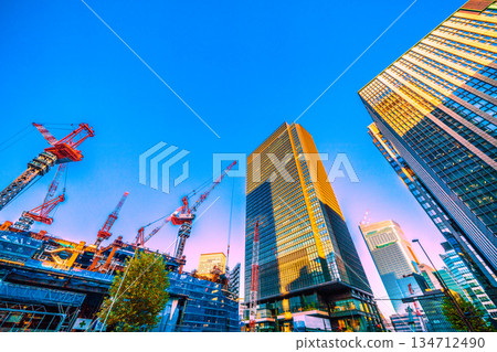 A new view of Tokyo's urban landscape in Japan. The transformation of Otemachi. Giant cranes lining the streets! Tokiwabashi redevelopment TOKYO TORCH... 134712490