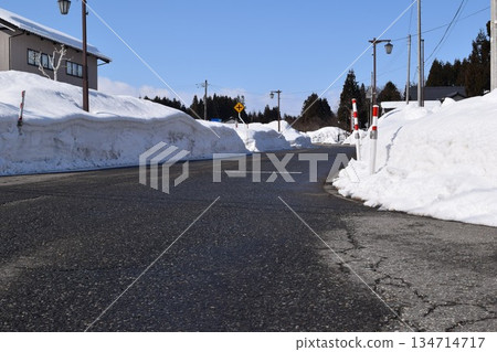 Roads in heavy snow regions Yamagata Prefecture Roads in heavy snow regions Yamagata Prefecture 134714717
