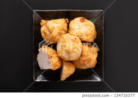 Deep-fried squid and kamaboko 134716377