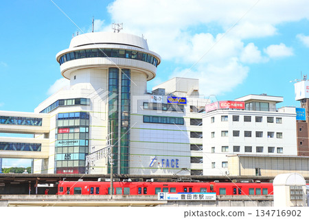 A train stops at Meitetsu Toyotashi Station in Toyota City, Aichi Prefecture A train stops at Meitetsu Toyotashi Station in Toyota City, Aichi Prefecture 134716902