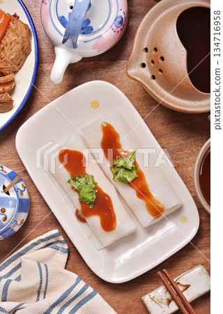 Steamed rice rolls (Cheong Fun)      134716958