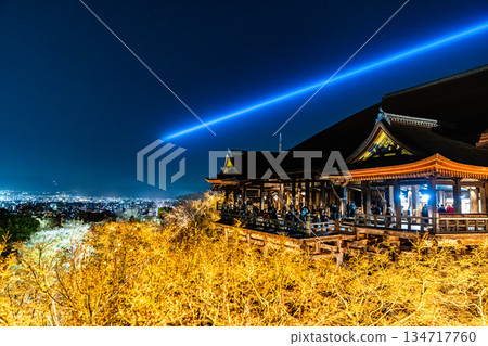 Illuminated Kiyomizu-dera Temple in spring Illuminated Kiyomizu-dera Temple in spring 134717760