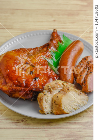 Christmas chicken and hors d'oeuvres 134718602