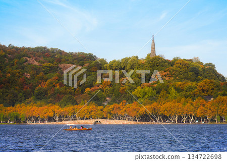 Xihu lake, the must landmark in Hangzhou, China Xihu lake, the must landmark in Hangzhou, China 134722698