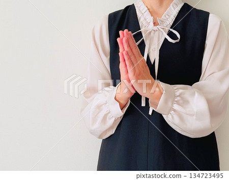 Requesting women Requesting women 134723495