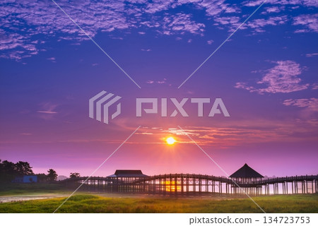 晨曦中的鶴之舞橋 134723753