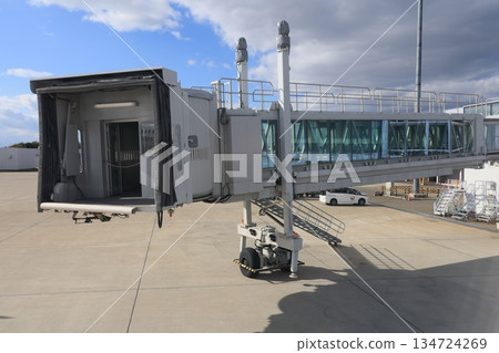 登機橋 134724269