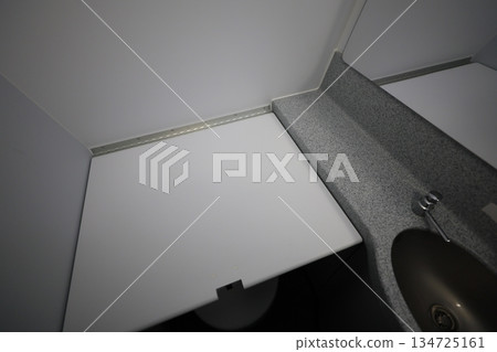 尿布更換台 134725161