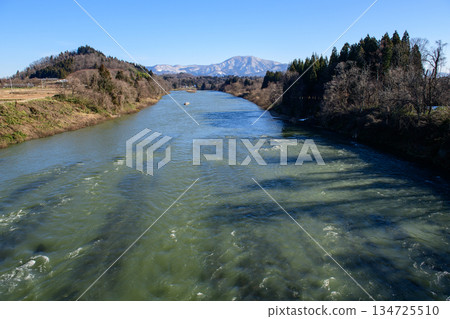 Mogami River Three Difficult Places Boat Ride: Tourist boat approaching Mikase, Yamagata Prefecture 134725510