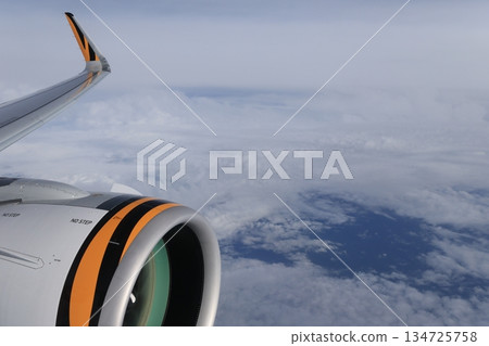 airplane airplane 134725758