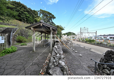 Toba Castle in Shima Province, Mie Prefecture: Main enclosure and stone walls. Castle ruins with views of the sea and railway. 134727916