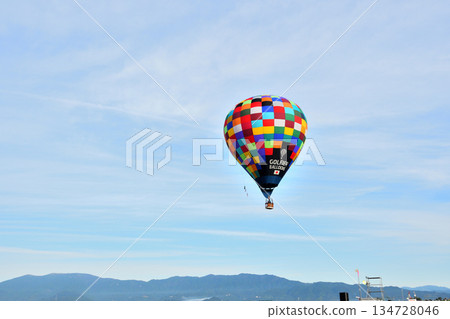 Hot air balloon · balloon 134728046
