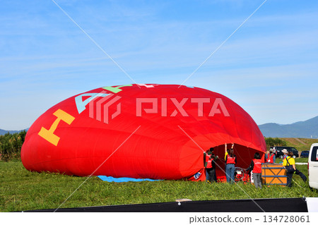 Hot air balloon · balloon 134728061