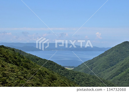 Lake Inawashiro seen from Mireihito Pass, Fukushima Prefecture 134732088