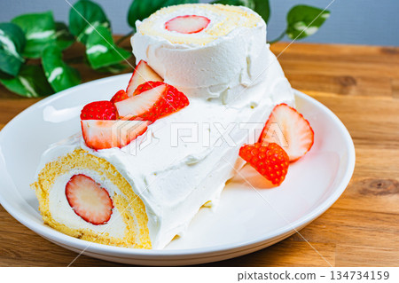 Strawberry roll cake Strawberry roll cake 134734159