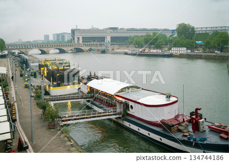 Bercy district on Seine river Bercy district on Seine river 134744186