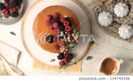 Delicious caramel cake Delicious caramel cake 134749186