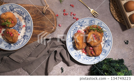 Rabanadas poveiras with sugar and cinnamon Rabanadas poveiras with sugar and cinnamon 134749223