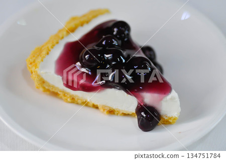 blueberry cheese cake, blueberry cheese tart 134751784