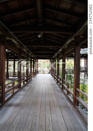 Murasame Corridor at Daikakuji Temple in Kyoto 134752062
