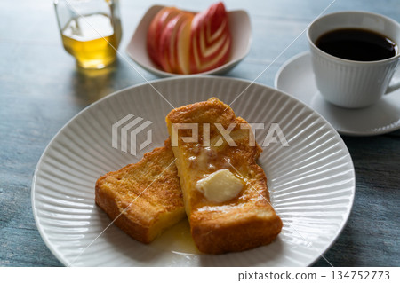 法式吐司餐 法式吐司餐 134752773