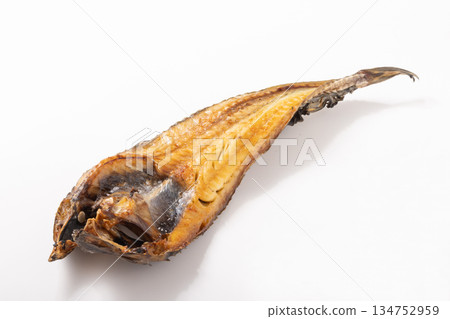[Hokkaido] Star anise, dried fish, grilled 134752959