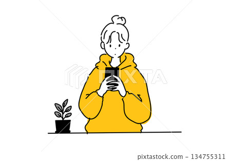 一位女士正在看智慧型手機的線條畫,風格簡潔。 一位女士正在看智慧型手機的線條畫,風格簡潔。 134755311